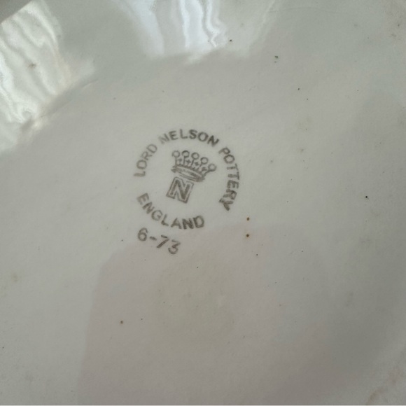 Vintage 1973 Lord Nelson Pottery white ceramic ribbed pitche - Picture 5 of 9